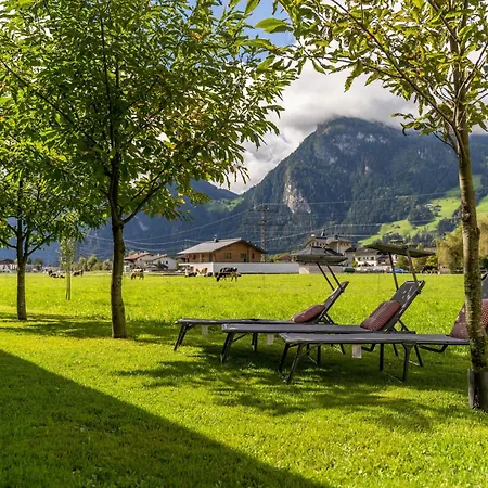 公寓 Blick Zum Mayrhofen 齐勒河谷的拉姆绍