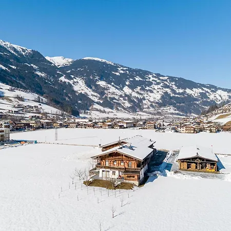 Blick Zum Mayrhofen 齐勒河谷的拉姆绍